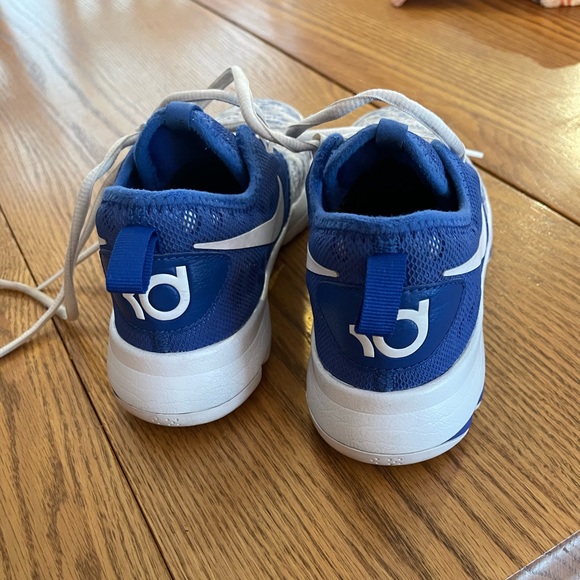 Kids Kevin Durant 9 sneakers sz 2 - Picture 4 of 11